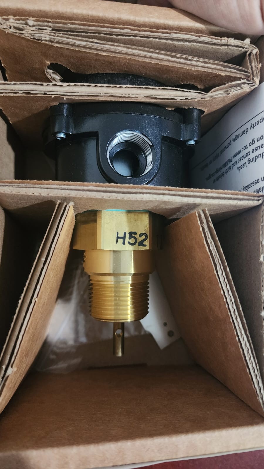 FS8-W producto real en caja COVIRSA